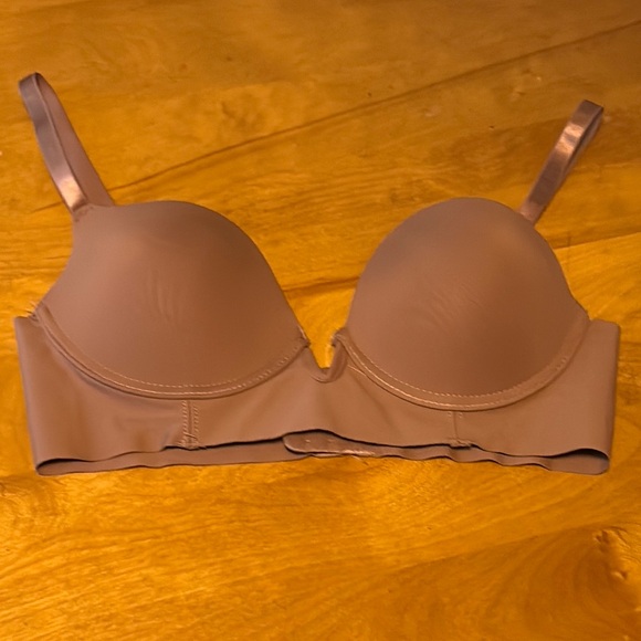 Chic Tan Underwire Bra - Picture 1 of 4